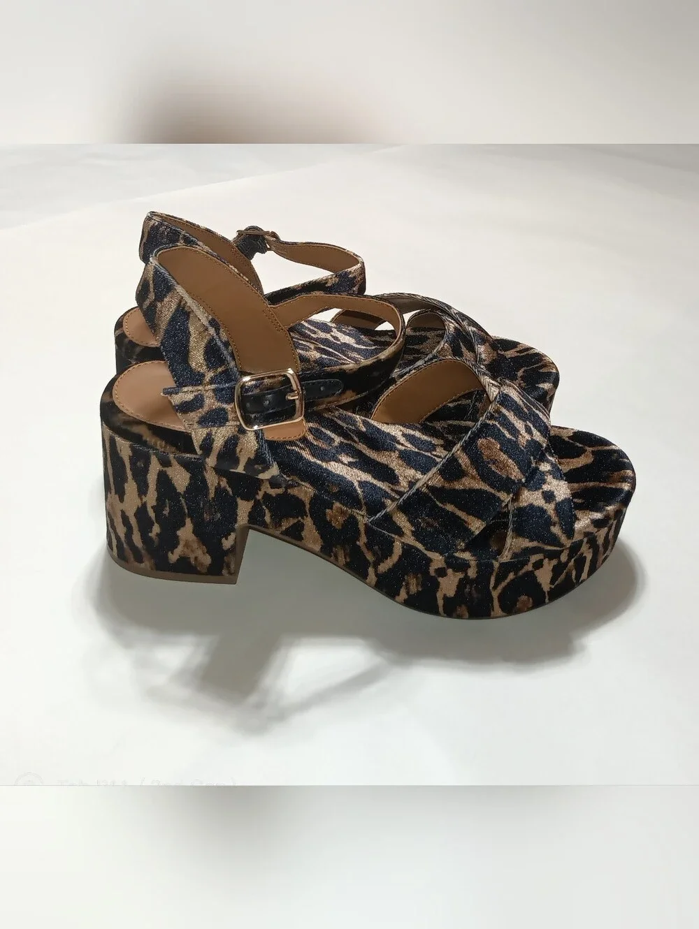 Gianni Bini Joize Leopard Velvet Crossband Platform Block Heel Sandals Size 8